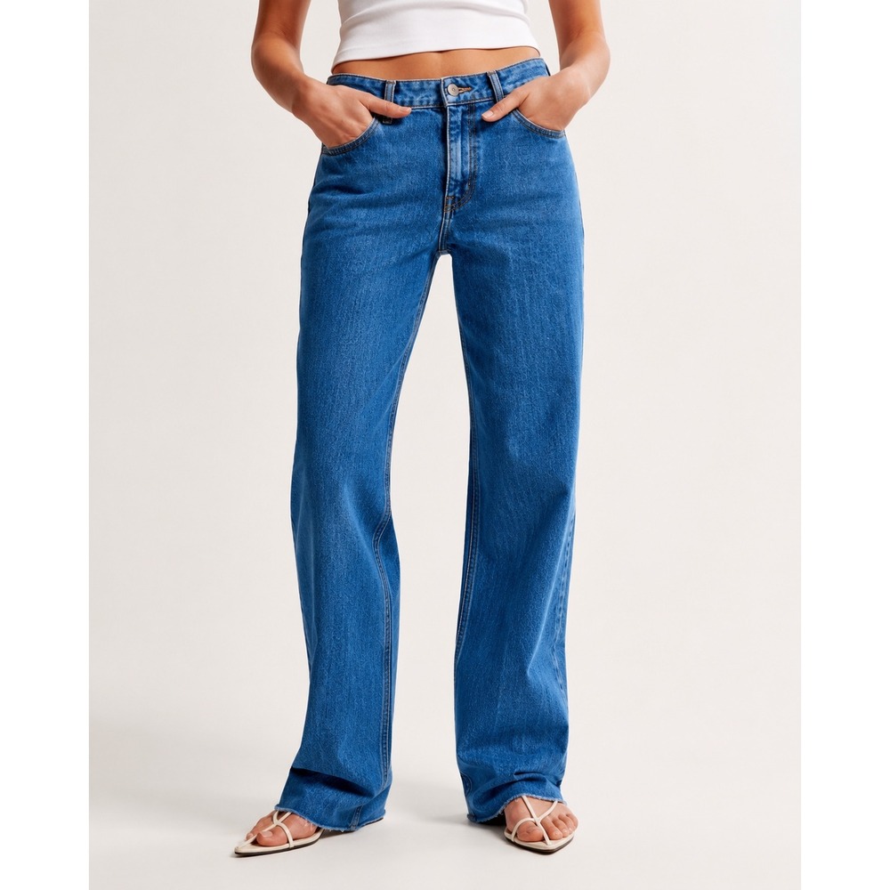 Abercrombie & Fitch The Baggy Low Rise Wide Leg Jeans Medium Wash Raw Hem 32 14L